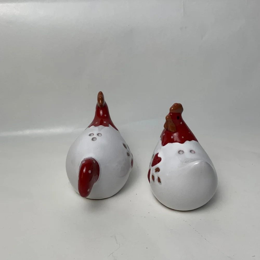 Vtg Style Ceramic Hen Salt and Pepper Shakers Red White Heart Farmhouse Decor